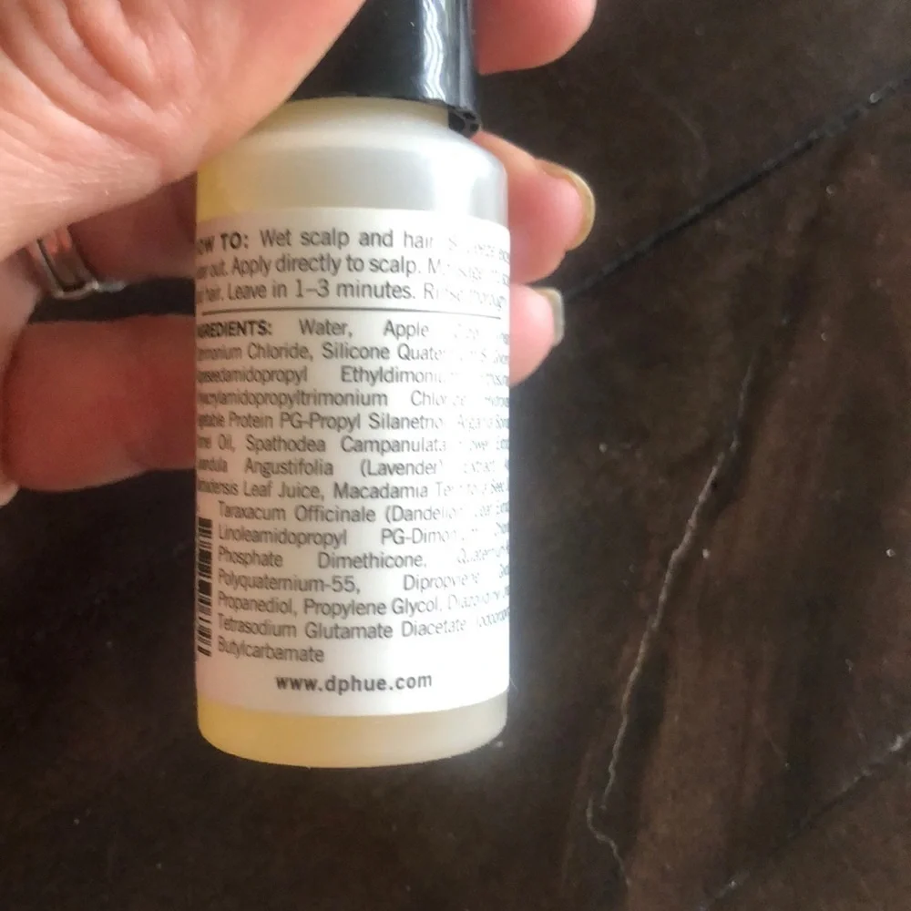 ACV by dp HUE Apple cider vinegar hair rinse